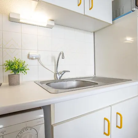 Le Beaupre-2 By Interhome Lejlighed